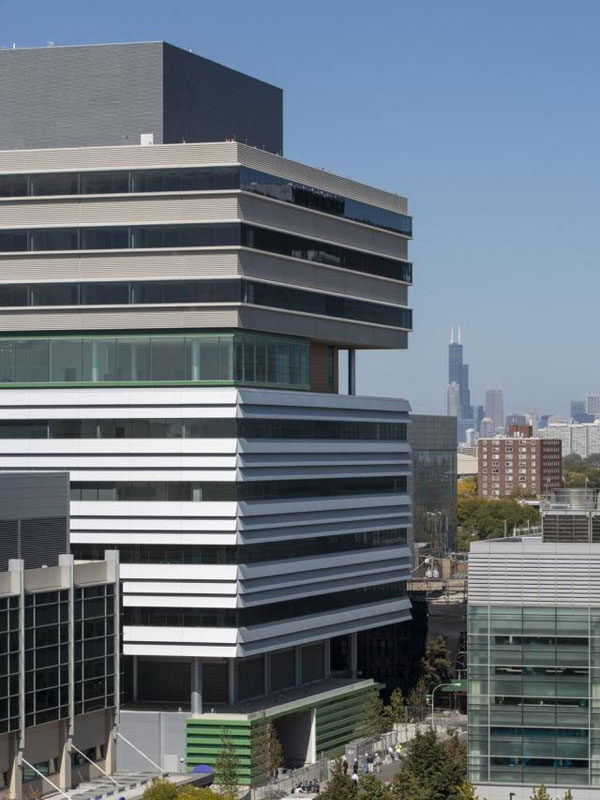 芝加哥大学医学院护理和研发中心